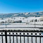 Pensionat Jagodowy Ski&spa Z Widokiem Na Gory,podgrzewany Basen Zewnetrzny Latem,bilard,swietne Wi-fi,restauracja,balia,sauna Na Miejscu Lasowka