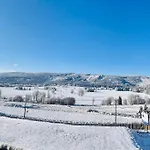 Jagodowy Ski&spa Z Widokiem Na Gory,podgrzewany Basen Zewnetrzny Latem,bilard,swietne Wi-fi,restauracja,balia,sauna Na Miejscu 3*