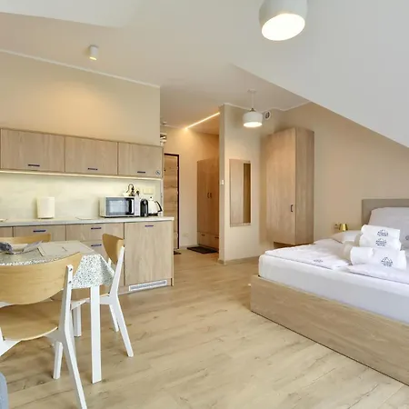 Jagodowy Ski&spa Z Widokiem Na Gory,podgrzewany Basen Zewnetrzny Latem,bilard,swietne Wi-fi,restauracja,balia,sauna Na Miejscu Gæstehus Lasowka