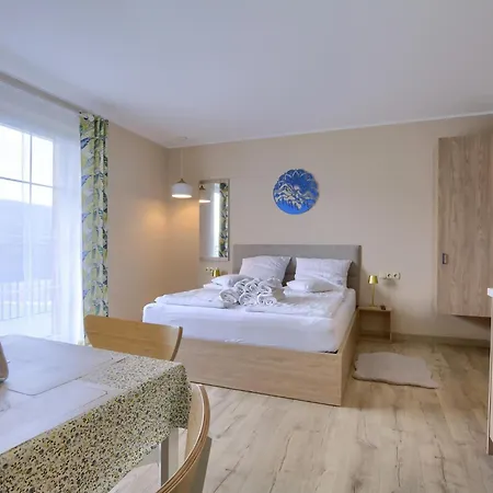 Jagodowy Ski&spa Z Widokiem Na Gory,podgrzewany Basen Zewnetrzny Latem,bilard,swietne Wi-fi,restauracja,balia,sauna Na Miejscu 3* Lasowka