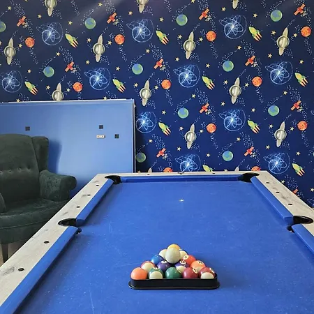 Гостевой дом Jagodowy & Luksusowe Ze Sniadaniami Sauna Balia Jacuzzi Bilard Latem Basen Podgrzewany Z Widokiem Na Gory 4km Do Zieleniec Arena *