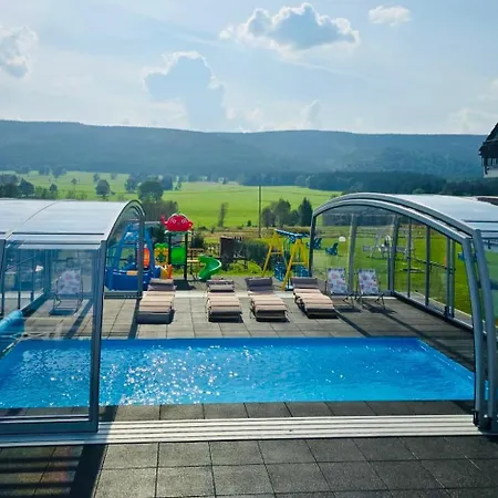 Jagodowy & Luksusowe Ze Sniadaniami Sauna Balia Jacuzzi Bilard Latem Basen Podgrzewany Z Widokiem Na Gory 4km Do Zieleniec Arena * Lasowka
