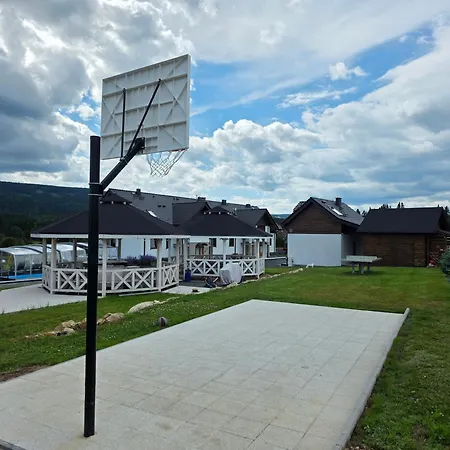 Jagodowy & Luksusowe Ze Sniadaniami Sauna Balia Jacuzzi Bilard Latem Basen Podgrzewany Z Widokiem Na Gory 4km Do Zieleniec Arena Lasowka