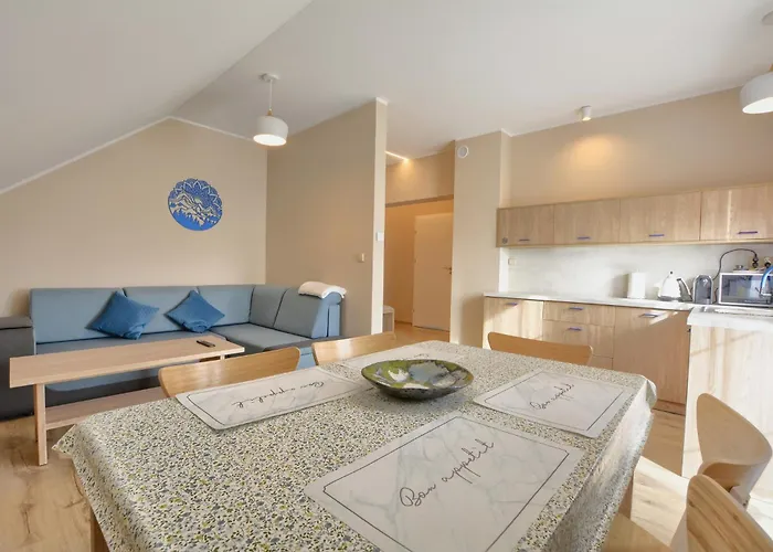 게스트하우스 Jagodowy Ski&spa Delux Z Widokiem Na Gory,4km Od Zieleniec Arena Podgrzewany Basen Zewnetrzny Latem,bilard,wi-fi W Cenie Restauracja,balia,sauna Na Miejscu Lasowka