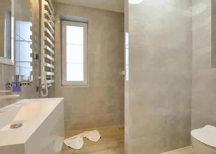 게스트하우스 Jagodowy Ski&spa Delux Z Widokiem Na Gory,4km Od Zieleniec Arena Podgrzewany Basen Zewnetrzny Latem,bilard,wi-fi W Cenie Restauracja,balia,sauna Na Miejscu 3*