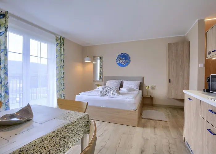 Jagodowy Ski&spa Delux Z Widokiem Na Gory,4km Od Zieleniec Arena Podgrzewany Basen Zewnetrzny Latem,bilard,wi-fi W Cenie Restauracja,balia,sauna Na Miejscu 3* Lasowka