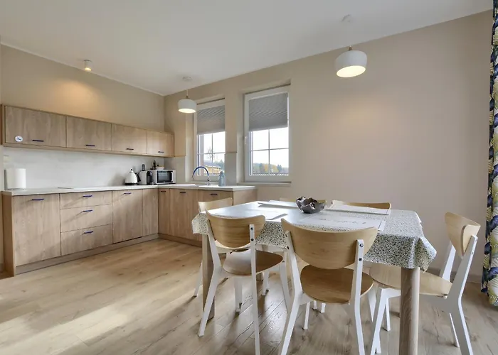 게스트하우스 Jagodowy Ski&spa Delux Z Widokiem Na Gory,4km Od Zieleniec Arena Podgrzewany Basen Zewnetrzny Latem,bilard,wi-fi W Cenie Restauracja,balia,sauna Na Miejscu