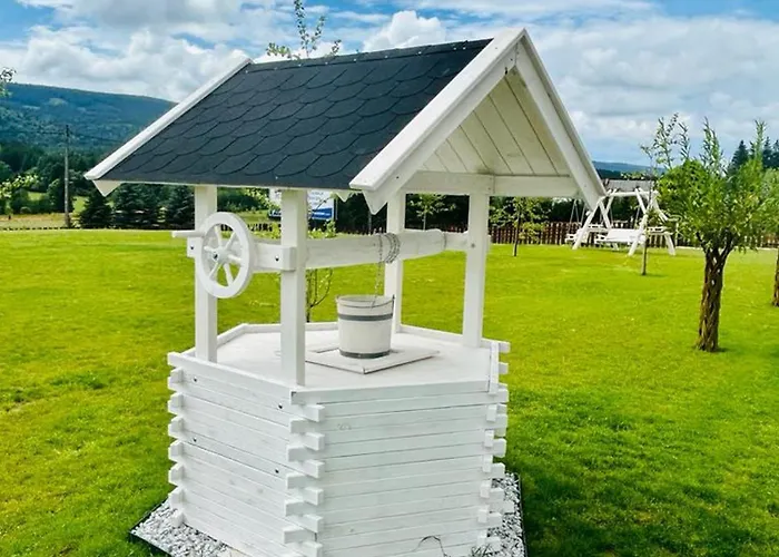 게스트하우스 Jagodowy Ski&spa Delux Z Widokiem Na Gory,4km Od Zieleniec Arena Podgrzewany Basen Zewnetrzny Latem,bilard,wi-fi W Cenie Restauracja,balia,sauna Na Miejscu