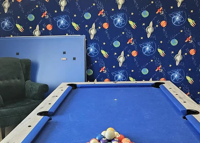 게스트하우스 Jagodowy Ski&spa Delux Z Widokiem Na Gory,4km Od Zieleniec Arena Podgrzewany Basen Zewnetrzny Latem,bilard,wi-fi W Cenie Restauracja,balia,sauna Na Miejscu 3*