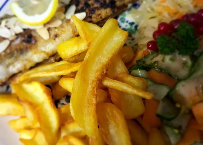 게스트하우스 Jagodowy Ski&spa Delux Z Widokiem Na Gory,4km Od Zieleniec Arena Podgrzewany Basen Zewnetrzny Latem,bilard,wi-fi W Cenie Restauracja,balia,sauna Na Miejscu Lasowka